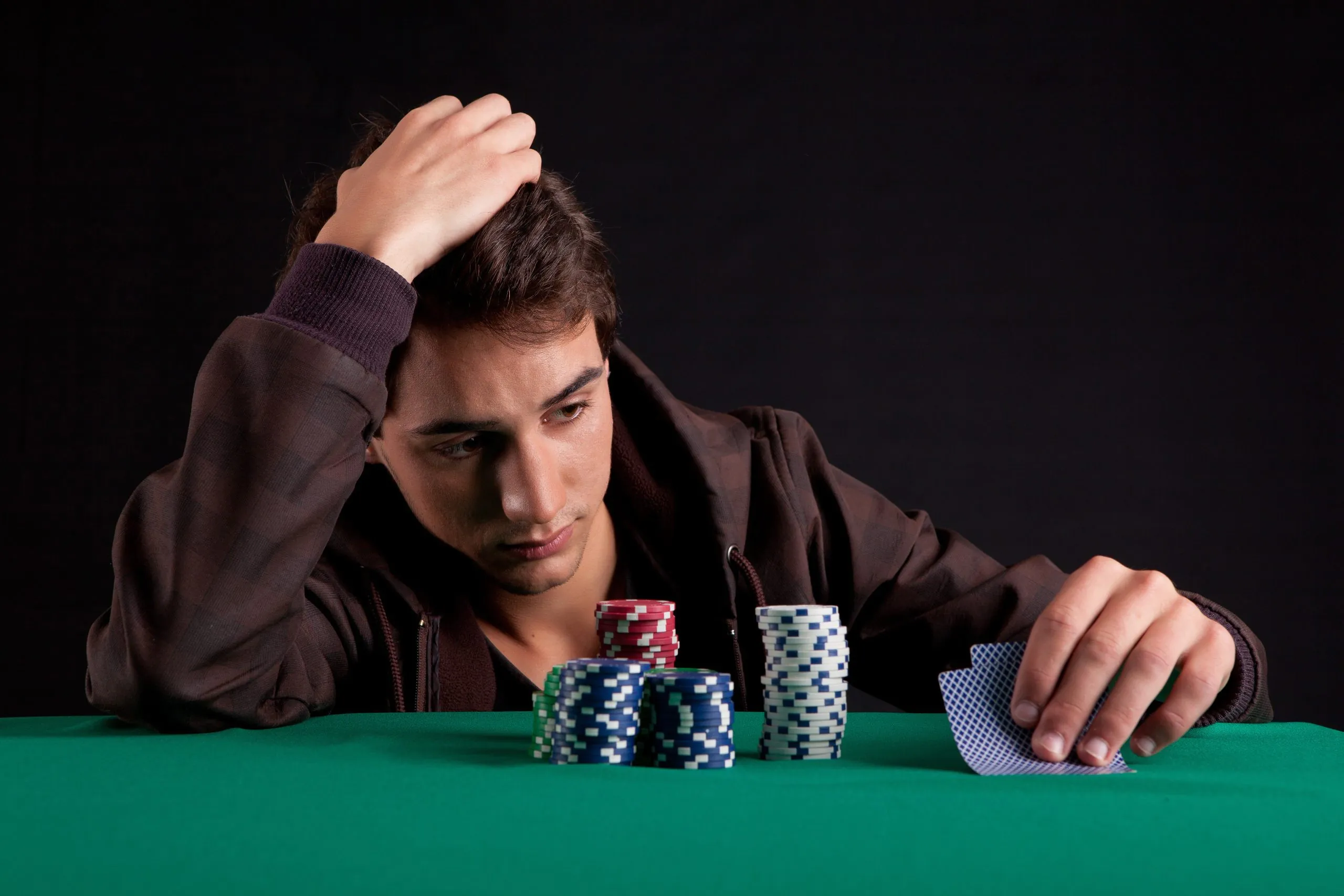UK Introduces £5 Online Slot Betting Cap And Statutory Levy To Tackle Gambling Addiction